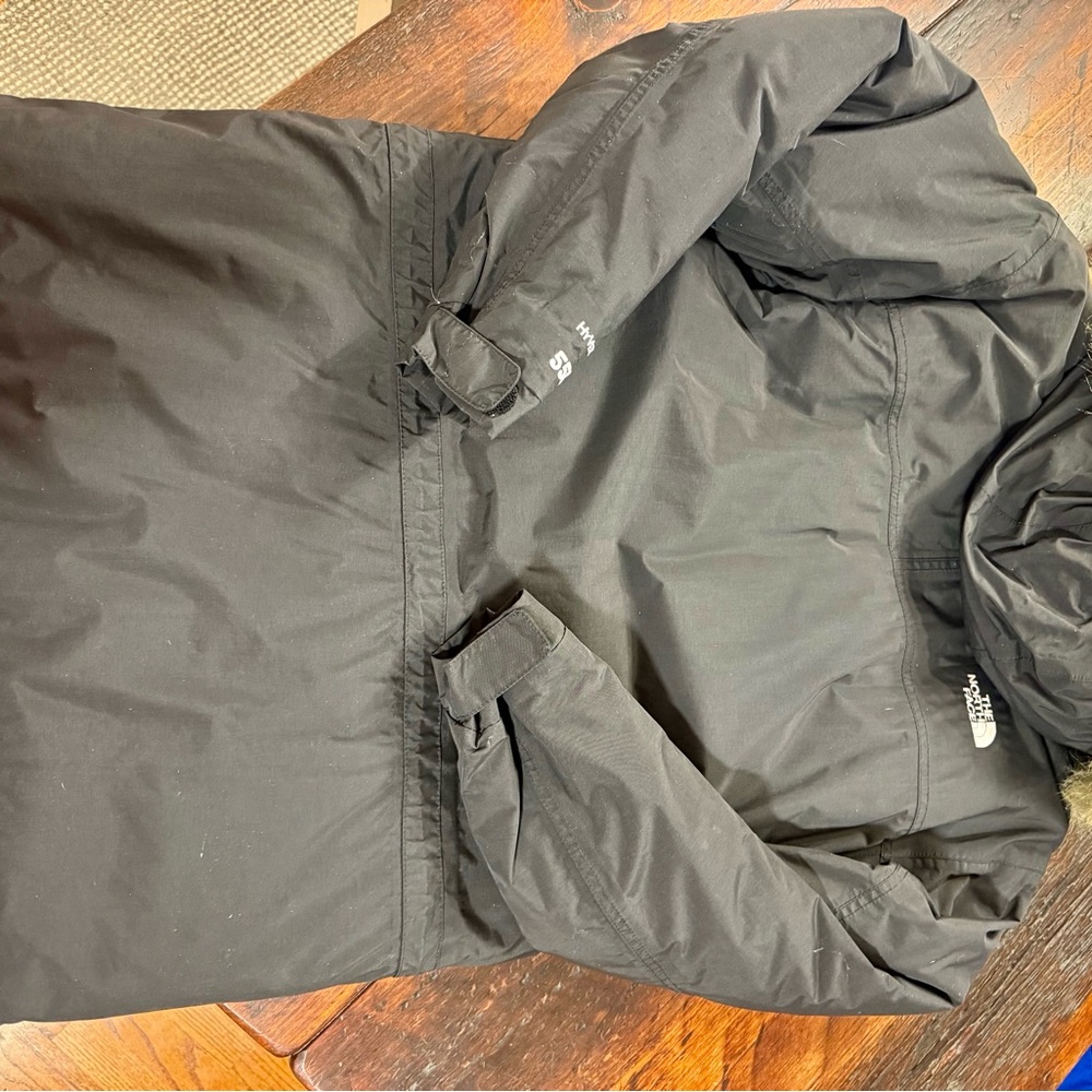 The North Face women’s Black Puffer Jacket with Fur Trim - Picture 4 of 4
